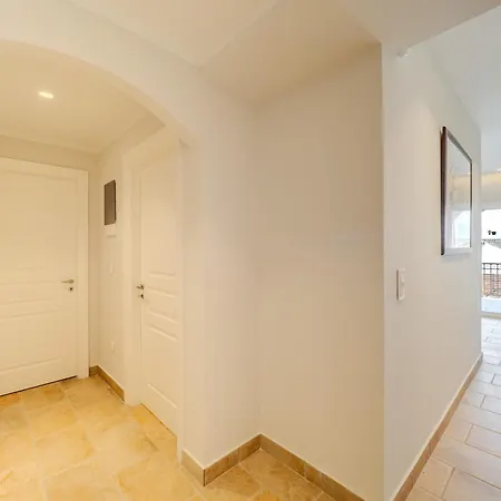 Tilia Luxury Αλεπού