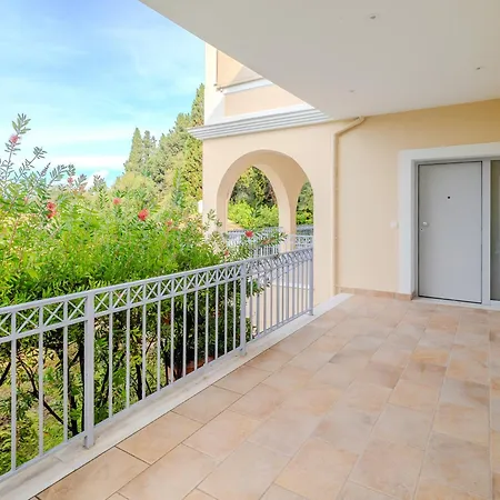 Tilia Luxury Apartamento *